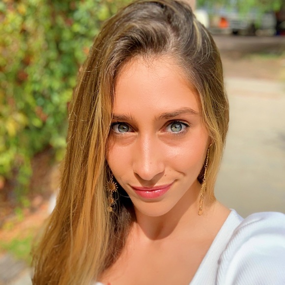 Meet your Posher, Priscila - Picture 8 of 10